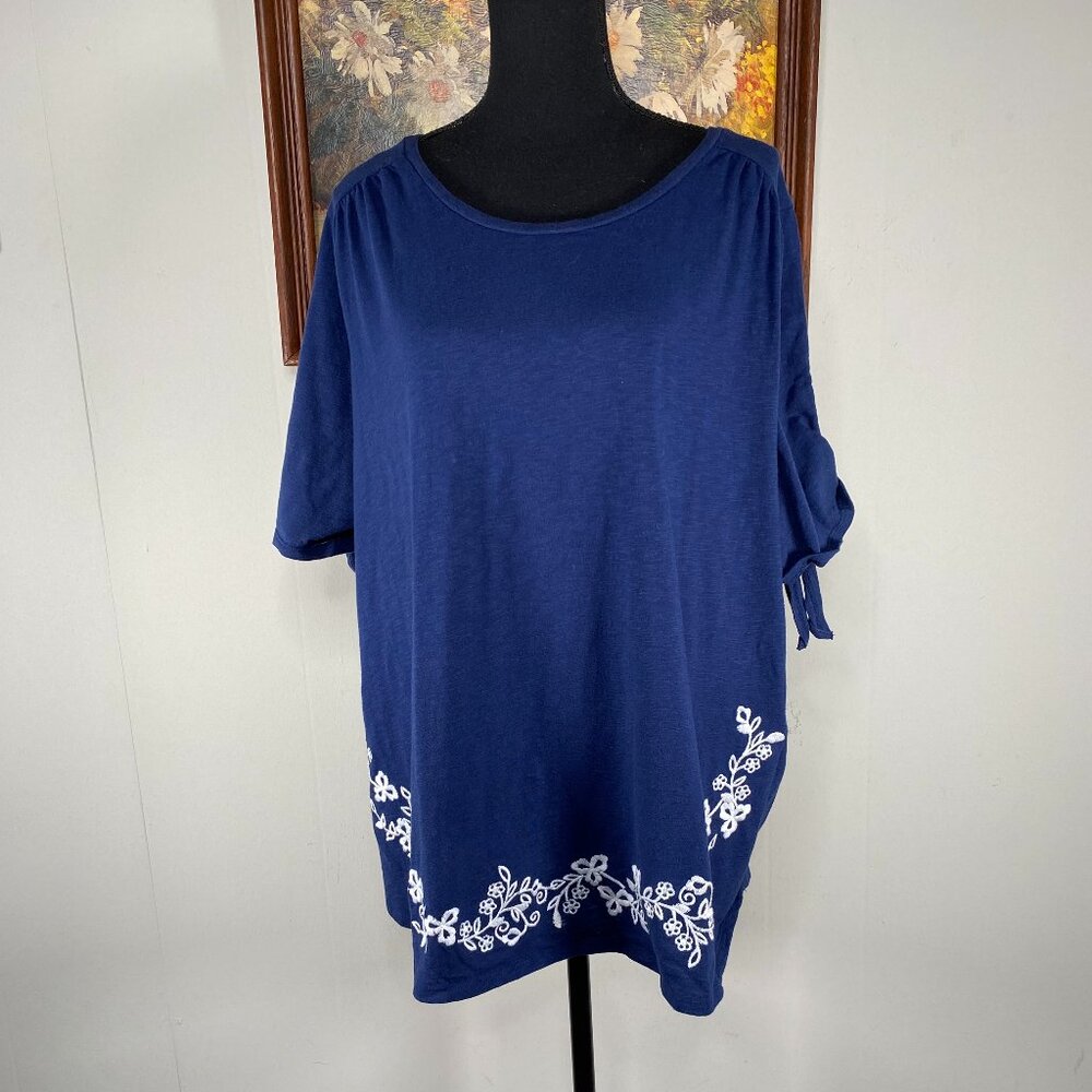 St. John's Bay Shortsleeve Blouse Top Women's 2X Blue Floral Embroidered Casual